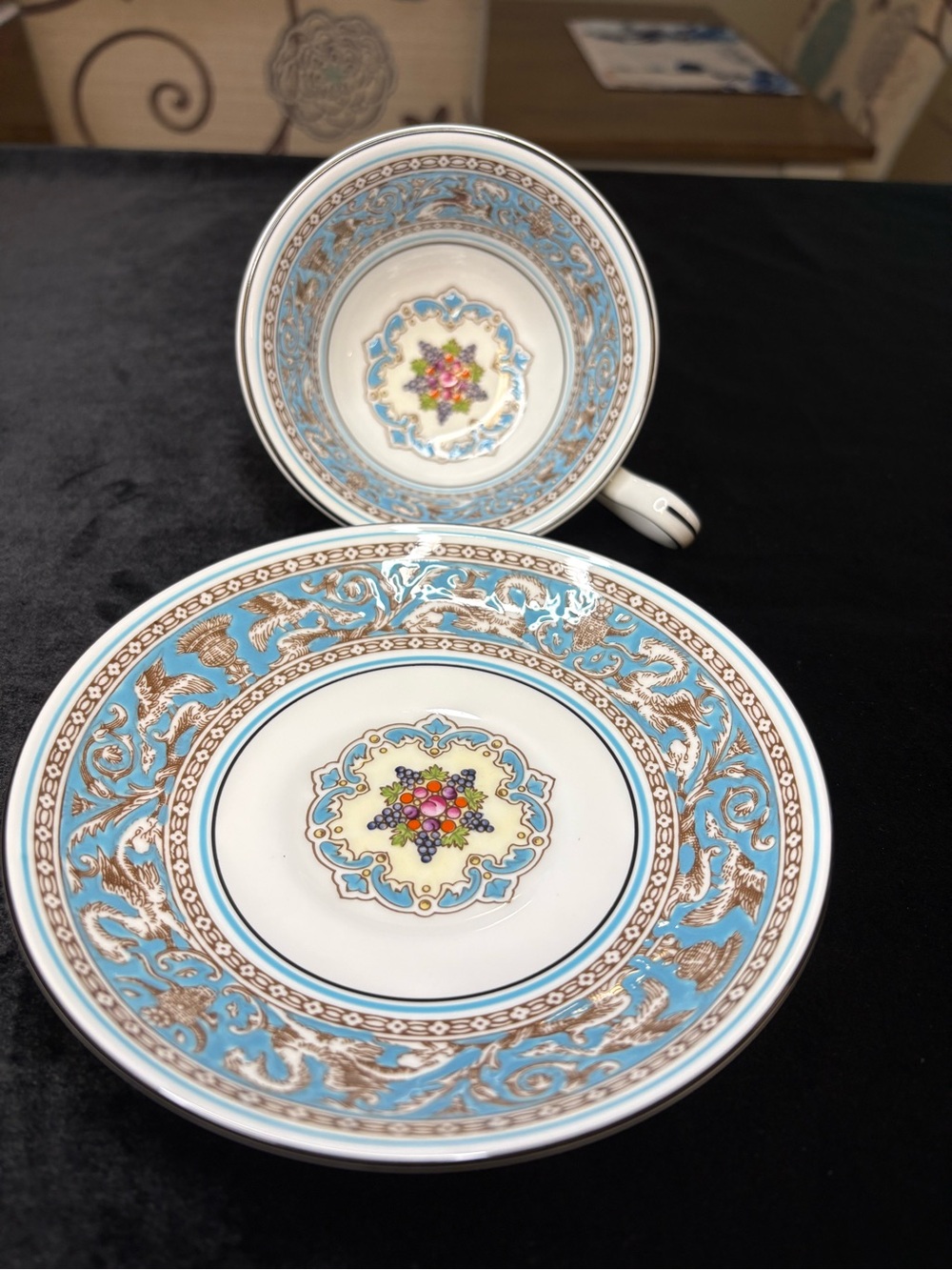 Wedgewood Florentine Turquoise Bine China Teacup and Saucer - Picture 4 of 6